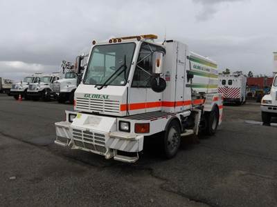 2018 Global M4 Street Sweeper