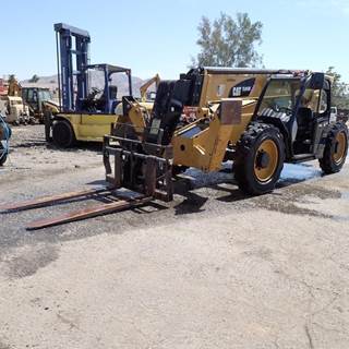 2020 CAT TL943D Telescopic Reach Lift