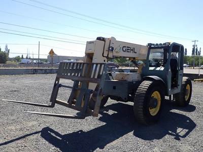 Gehl RS8-42 Telescopic Reach Lift