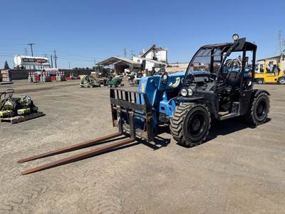 2017 Genie GTH-5519 Telescopic Reach Lift