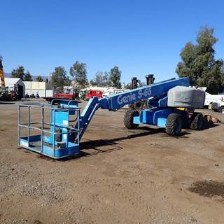 2004 Genie S65 Boom Lift