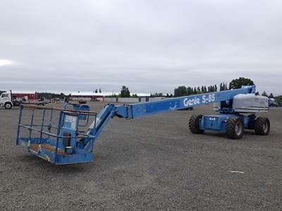 2004 Genie S-85 Telescopic Boom Lift