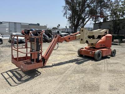 2011 JLG E400AJPN Boom Lift