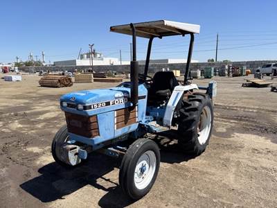 1991 Ford 1520 Tractor