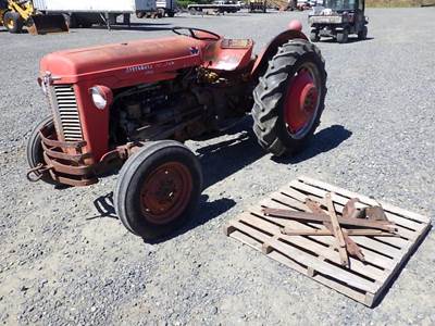 Massey-Ferguson MF35 Tractor