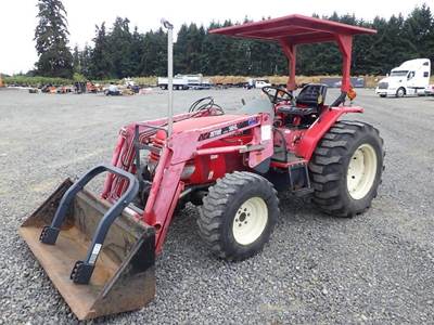 Century 3647 Tractor Loader
