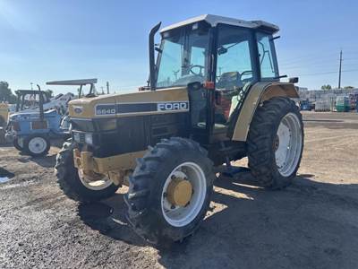 1993 Ford 6640 Tractor