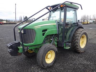 John Deere 5093 Tractor