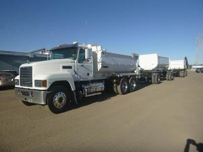 2019 Mack Pinnacle T/A Dump Truck & Transfers