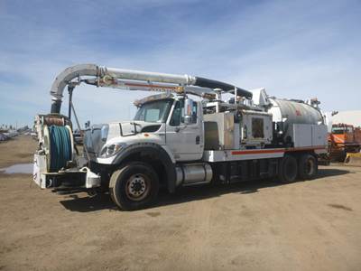 2013 International WorkStar 7600 Vacuum Truck