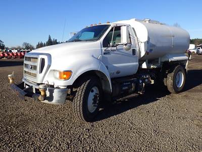 2015 Ford F-750 Water Truck