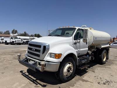2013 Ford F750 Water Truck
