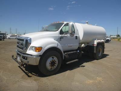 2011 Ford F750 S/A Water Truck