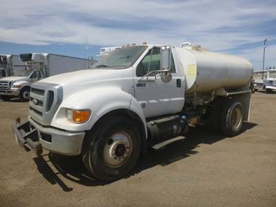 2011 Ford F750 S/A Water Truck