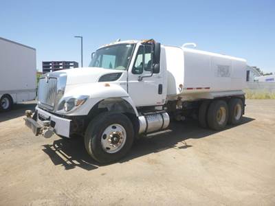 2014 International 7400 T/A Water Truck