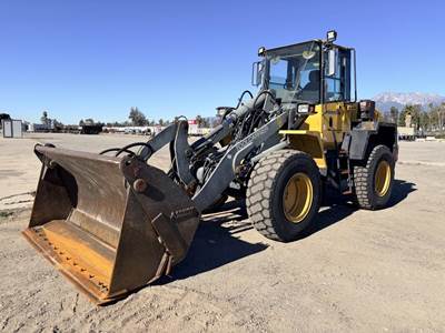 Komatsu WA200PT Wheel Loader