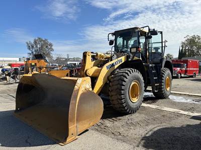 2017 Komatsu WA380-8 Wheel Loader