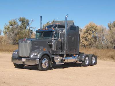 sleeper semi trucks for sale mylittlesalesman com