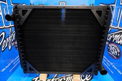 Freightliner  Radiator ( 2AC00035)