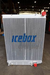 Freightliner M2 Radiator - Aluminum ( 1040590A)