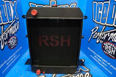 John Deere 444E Radiator-BOH ( AT123279)