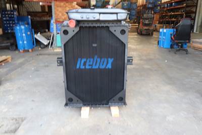 Kenworth W900L Radiator-BOH ( 4260-1)