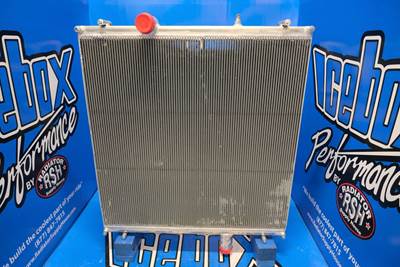 Peterbilt 386 Radiator - Aluminum (RPB71AA)