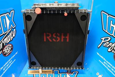 Peterbilt  Radiator-BOH ( 076657A038)