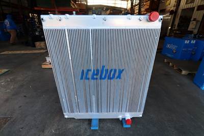   Radiator - Aluminum (230705409)