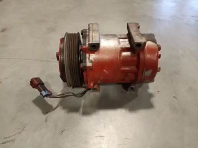 Good Used Sanden A/C Compressor Part # 20501069