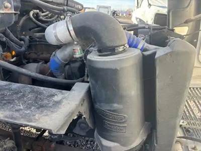 Freightliner FL70 Air Cleaner / Air Filter Housing
