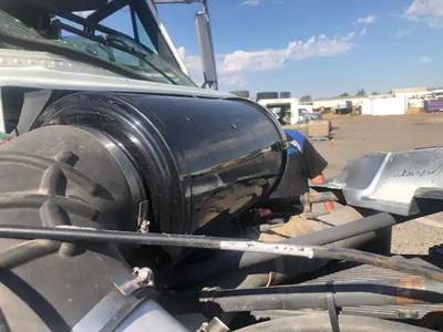 Freightliner FLD112 Air Cleaner / Air Filter Housing