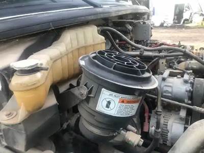 Freightliner M2 106 Air Cleaner / Air Filter Housing