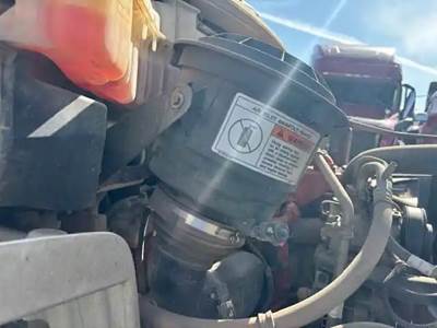 Freightliner M2 106 Air Cleaner / Air Filter Housing