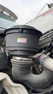 Freightliner M2 112 Right Air Cleaner / Air Filter Housing for a 2018 Freightliner M2 112 Medium Duty
