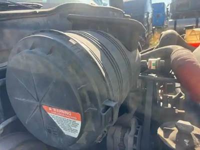 International 4200 Air Cleaner / Air Filter Housing