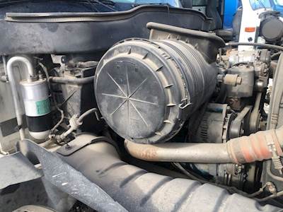 International 4300 Air Cleaner / Air Filter Housing