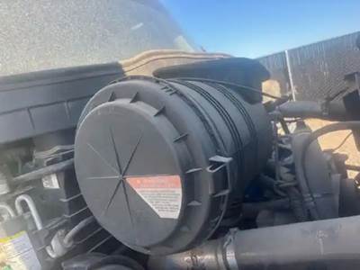 International 4300 Air Cleaner / Air Filter Housing