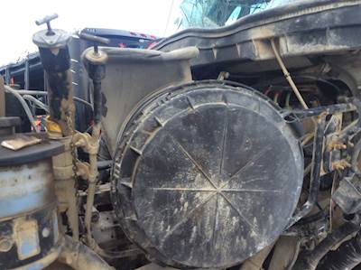 International 7600 Left Air Cleaner / Air Filter Housing