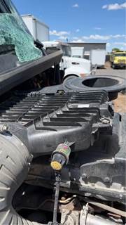 International LT Air Cleaner / Air Filter Housing