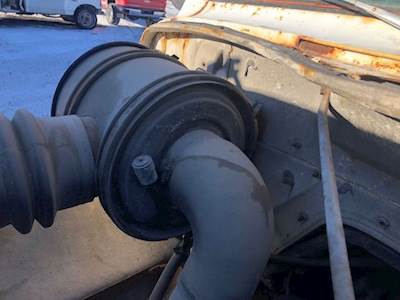 International S1954 Air Cleaner / Air Filter Housing