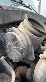 Kenworth T300 Air Cleaner / Air Filter Housing