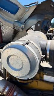 Kenworth T600 Air Cleaner / Air Filter Housing