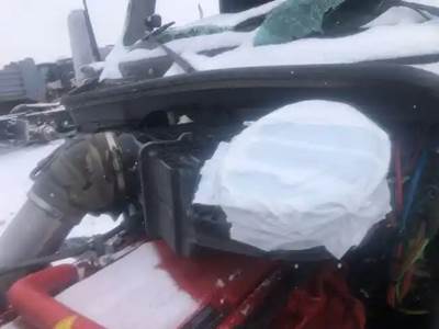 Kenworth T680 Air Cleaner / Air Filter Housing