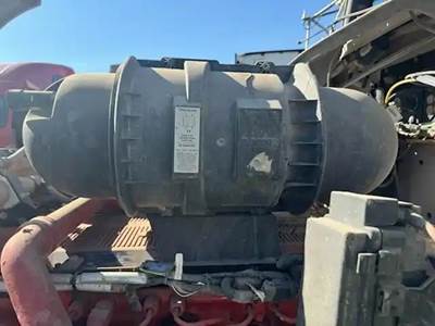 Kenworth T800 Air Cleaner / Air Filter Housing