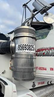 Kenworth T800 Left Air Cleaner / Air Filter Housing