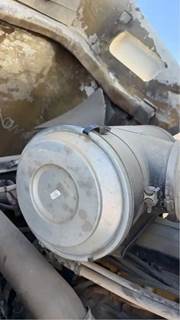 Kenworth T800 Air Cleaner / Air Filter Housing