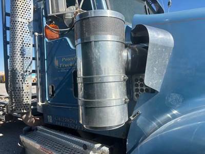 Kenworth W900 Right Air Cleaner / Air Filter Housing