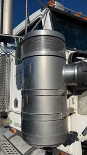 Kenworth W900 Right Air Cleaner / Air Filter Housing