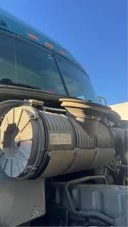 Mack Pinnacle CXU612 Air Cleaner / Air Filter Housing for a 2017 Mack CXU612